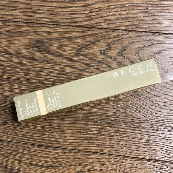 BECCA shimmering skin perfector slimlite - Picture 4 of 4